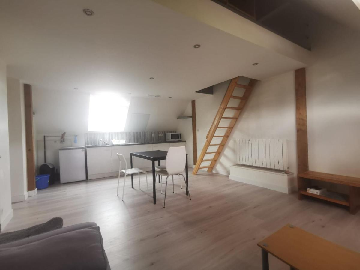 Appartement Mezzanine Aux Portes De Rennes Vezin-le-Coquet Exterior foto